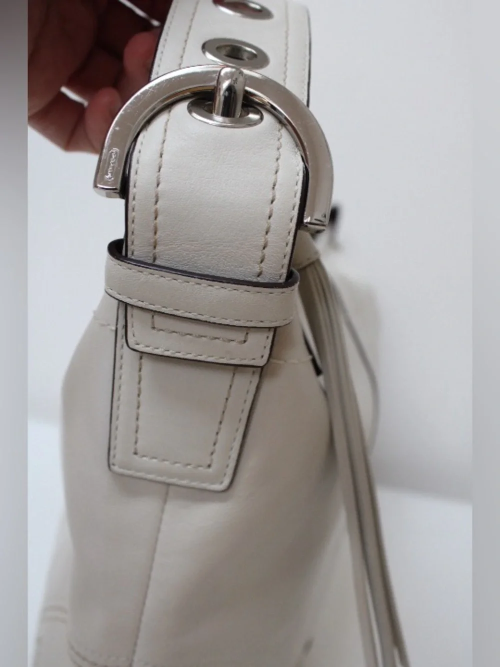 Vintage Coach y2K Soho Crescent hobo shoulder bag A803